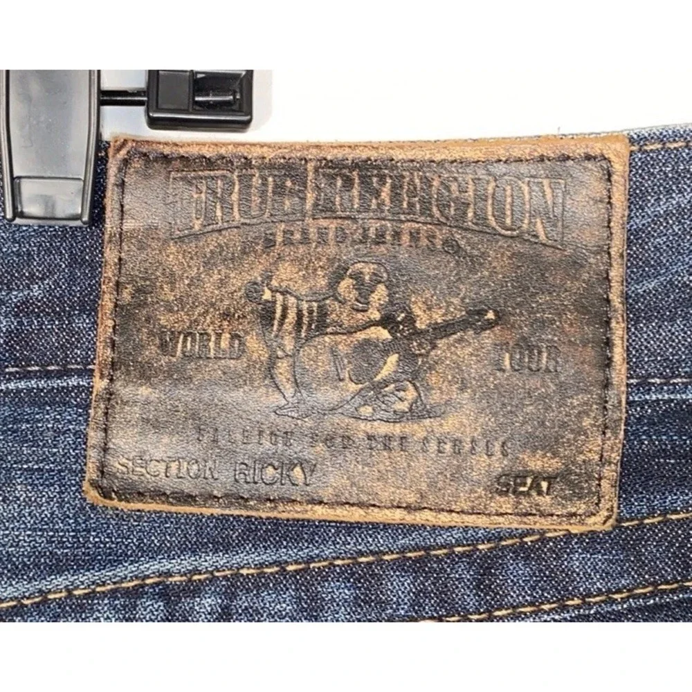 Men's True Religion Ricky Pyramid‎ Studded Straight Blue Jeans  38